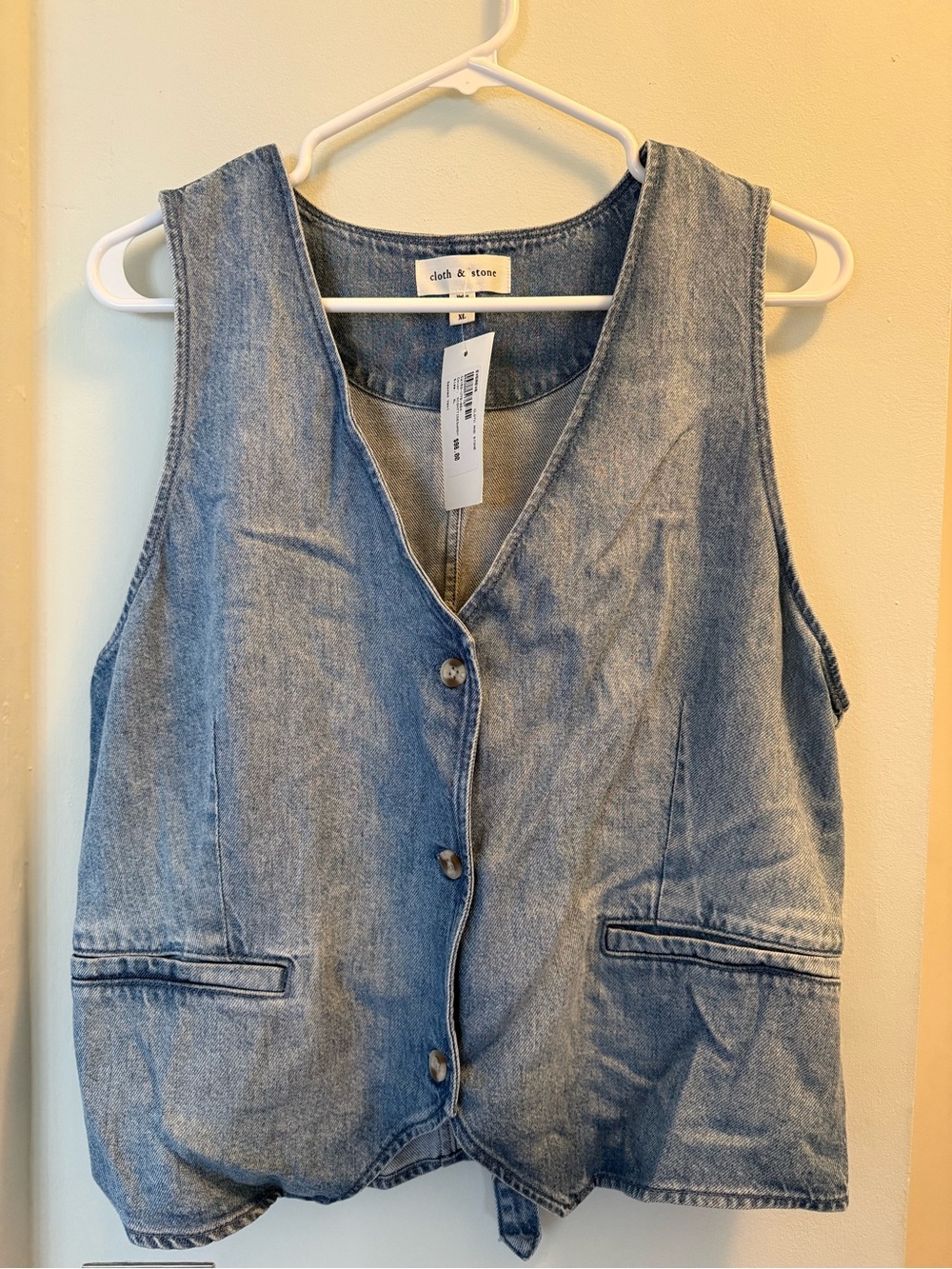 Evereve Cloth & Stone denim vest - XL